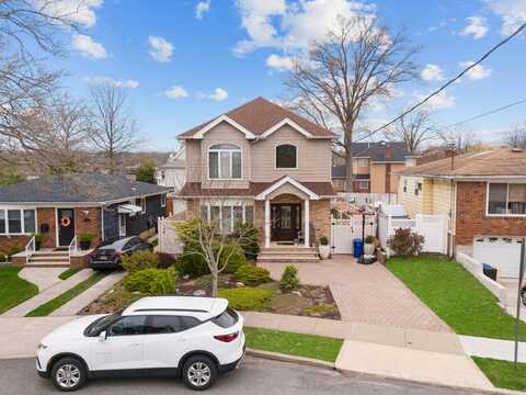 143 Wolverine St, Staten Island, NY 10306