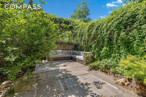 304 Lafayette Avenue, Brooklyn, NY 11238
