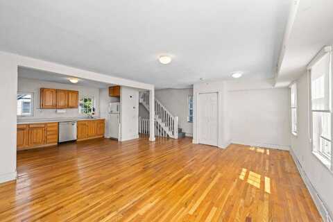 143 Beach St, Staten Island, NY 10304