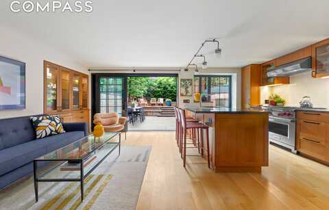 21 Bethune Street, New York, NY 10014