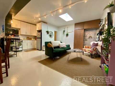 36 South 4th Street, Brooklyn, NY 11249