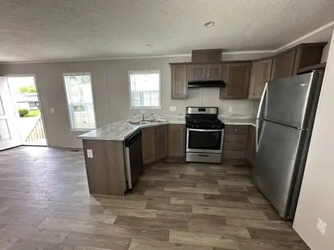 19 Highlander Ave, Miamisburg, OH 45342
