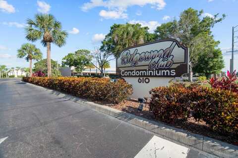 627 Ridge Club Dr, Melbourne, FL 32934