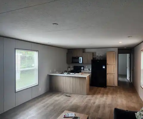 35 Sundale Trailer Court, Washington, IN 47501