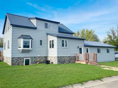 317 W 6th St., Fairview, MT 59221
