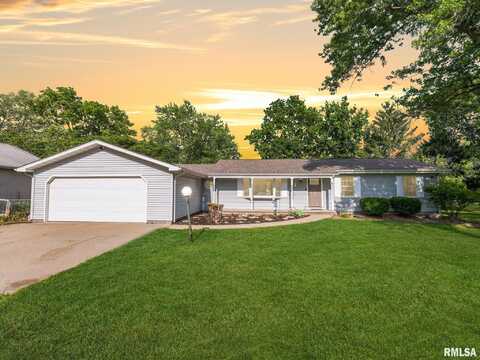 106 N 5TH Street, Dunlap, IL 61525