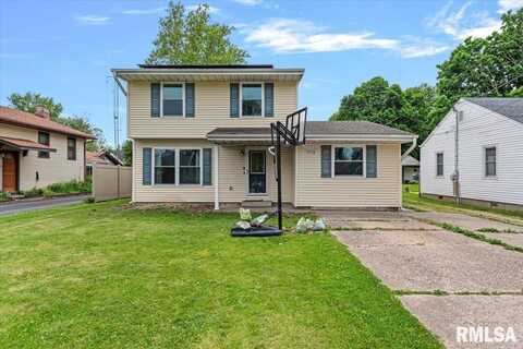 530 E MILL Street, Rochester, IL 62563