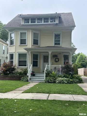 819 S DOUGLAS Avenue, Springfield, IL 62704