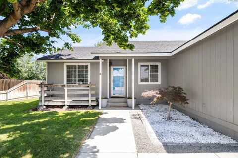 4607 Yuma Dr, Pasco, WA 99301