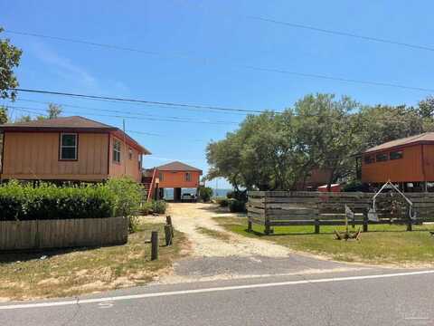 5231 Soundside Dr, Gulf Breeze, FL 32563