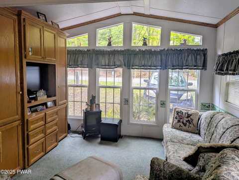193 Forest Glen Drive, Milford, PA 18337