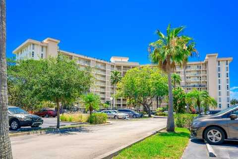 2681 S Course Dr, Pompano Beach, FL 33069
