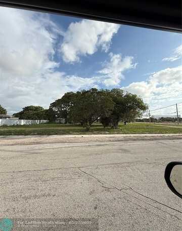 113 NW 15th Street, Pompano Beach, FL 33060