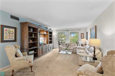 2804 Victoria Way, Coconut Creek, FL 33066