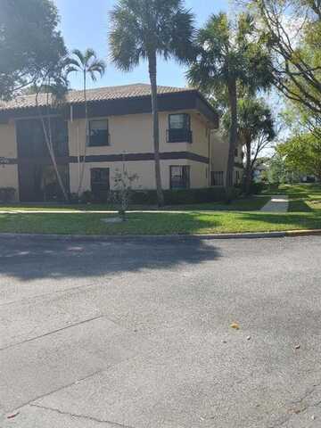 2655 N Carambola Cir, Pompano Beach, FL 33066