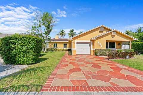 851 SW 55th Ave, Margate, FL 33068