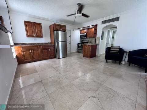 2601 S Course Dr, Pompano Beach, FL 33069