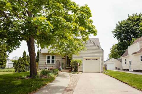 1842 HUBBARD Street, OSHKOSH, WI 54902