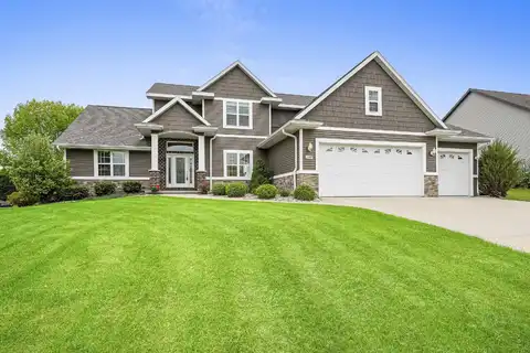 3349 PEBBLE BEACH Court, GREEN BAY, WI 54311