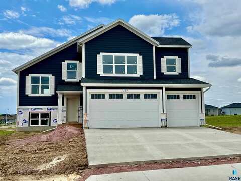 2917 S Copper Creek Ave, Sioux Falls, SD 57110