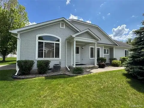 108 Aberdeen Drive, Flushing, MI 48433