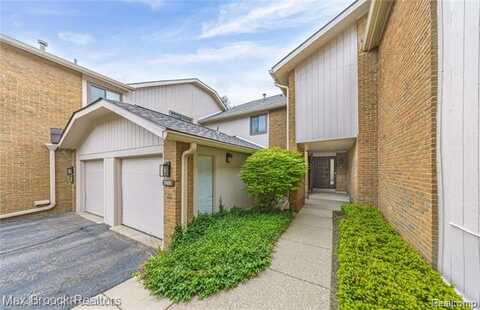 6487 Maple Hills Drive, Bloomfield Hills, MI 48301