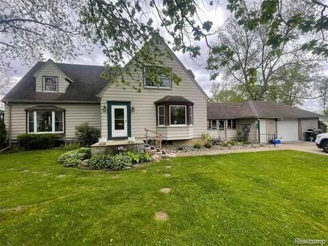 1264 Brabbs Street, Burton, MI 48509