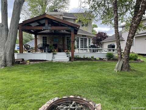 4106 Shoreview Lane, Whitmore Lake, MI 48189
