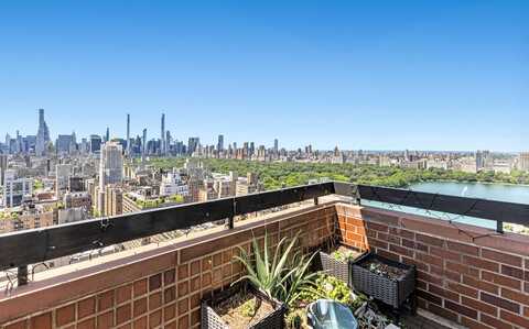 45 East 89th Street, New York, NY 10028