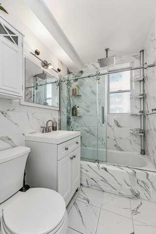 18 -70 211th St, Queens, NY 11360