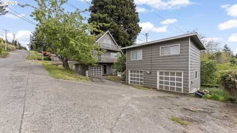976 E ST, Coos Bay, OR 97420