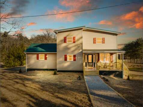 1101 Scratch Gravel RD, Ivanhoe, VA 24350