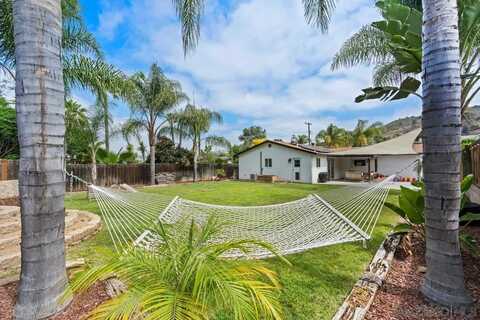 9126 Heatherdale St, Santee, CA 92071
