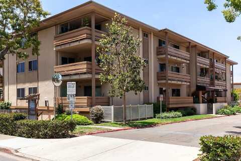 2636 Worden St, San Diego, CA 92110
