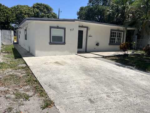 711 Fernwood Drive, West Palm Beach, FL 33405