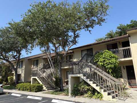 21950 Soundview Terrace, Boca Raton, FL 33433