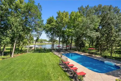 6570 Rustic Road SE, Prior Lake, MN 55372