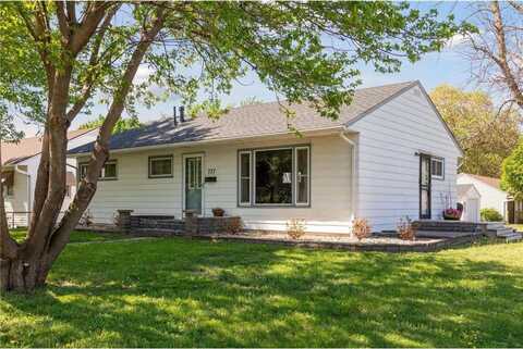 737 Shakopee Avenue E, Shakopee, MN 55379