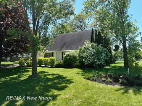 5475 George, Saginaw, MI 48603