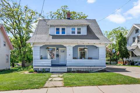 202 Lake Street, Mount Horeb, WI 53572
