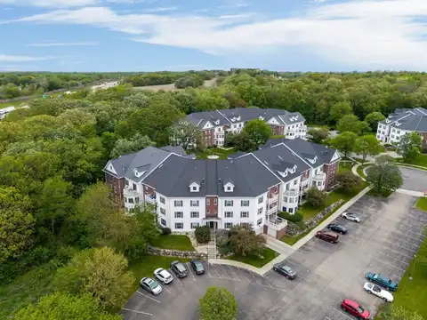 10 Kings Mill Circle, Madison, WI 53718
