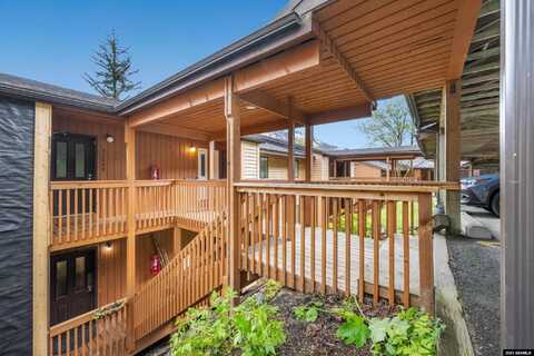 2158c Lawson Creek Road, Douglas, AK 99824