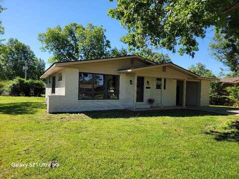 721 Mimosa Dr, Sikeston, MO 63801