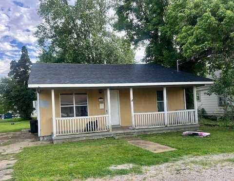 1114  Maple, Dexter, MO 63841