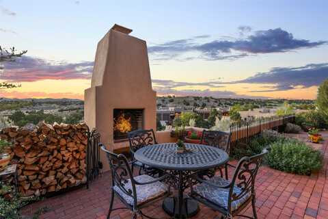 14 Avenida Sebastian, Santa Fe, NM 87506