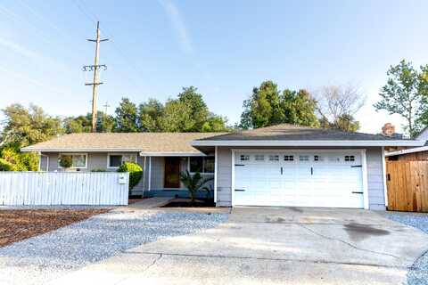 1018 Pineland Drive, Redding, CA 96002