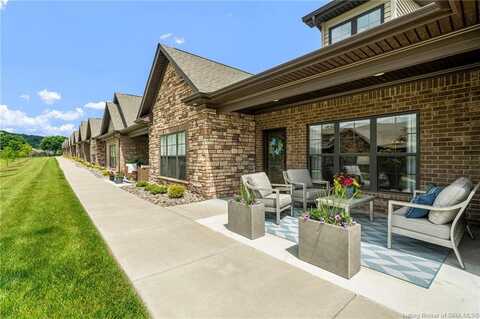 902 Glenwood Gardens Drive, Sellersburg, IN 47172