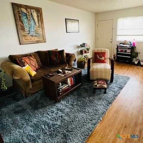 450 Burleson Street, San Marcos, TX 78666