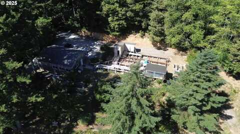 17301 Canyon Drive, Brookings, OR 97415