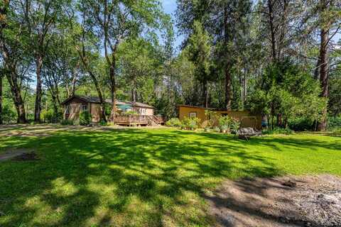 749 Plumtree Lane, Grants Pass, OR 97526